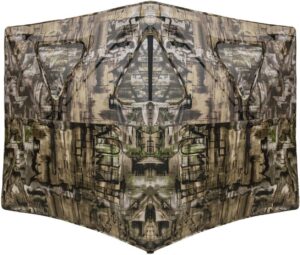 hunting blinds, outdoors quality camoflage door and window, enough room for bow and arrows or crossbow